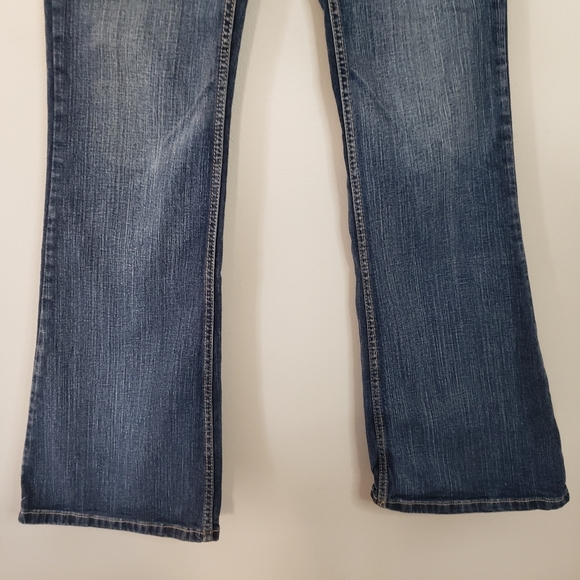 Express Super Low Rise Flare Leg Jeans - Picture 3 of 9